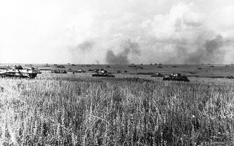 Illustration for article titled The 10 Greatest Tank Battles In Military History